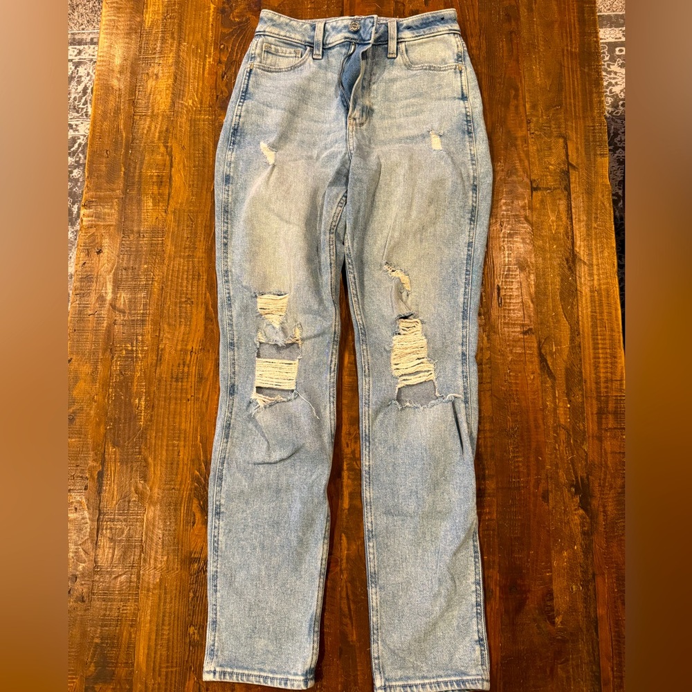 Hollister ultra high rise mom jeans